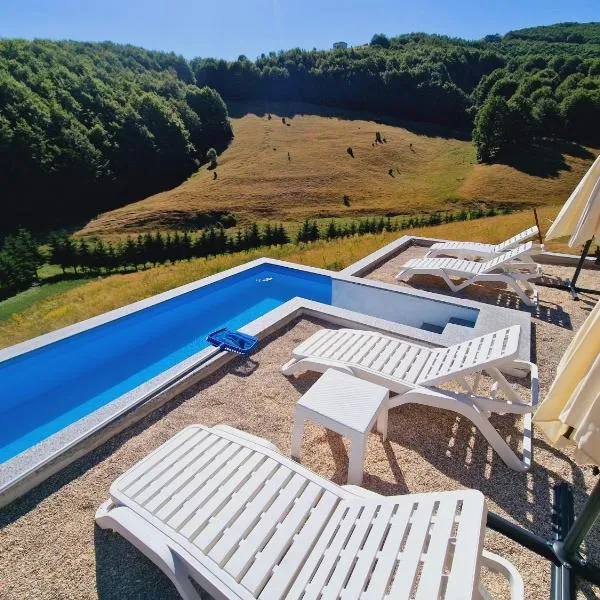 Weekend house NEST Bjelašnica, hotel v destinaci Bjelašnica