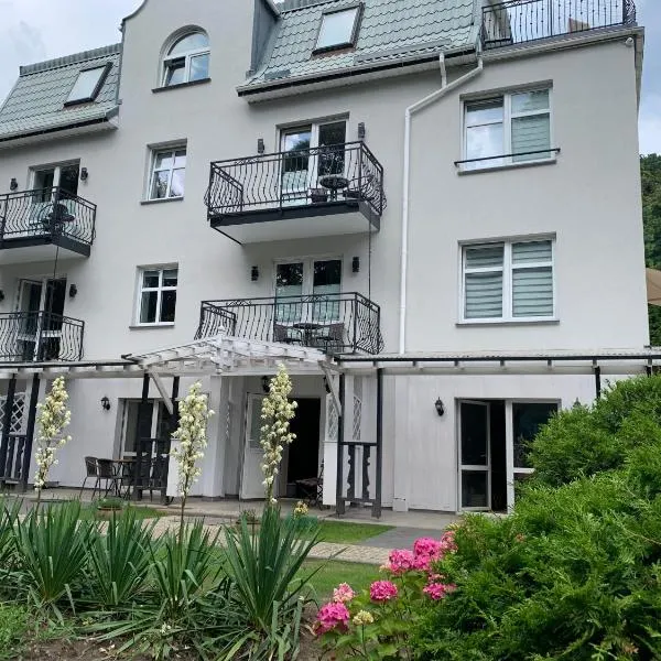 Apartament od rzeki nr 8, hotel i Gdynia