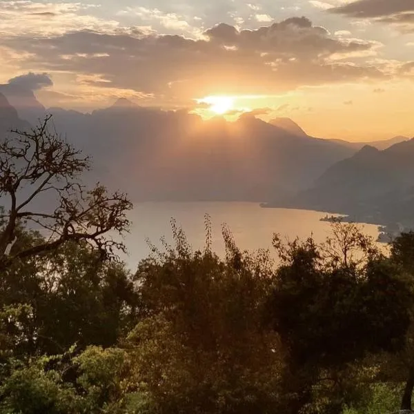 Ferienhaus mit Berg-und Seesicht, ξενοδοχείο σε Filzbach