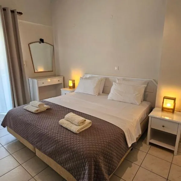 Bungalow White Apartments, hotel in Polykhrono