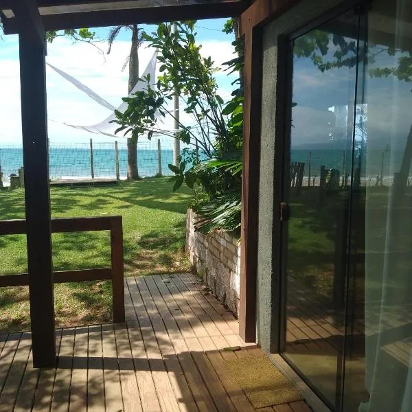 Casa em Canasvieiras - Beira mar, hotel v destinaci Florianópolis