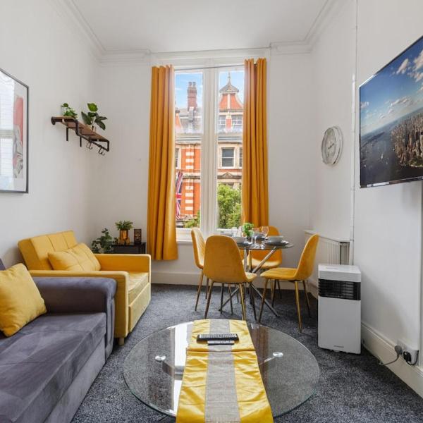 1Bedroom Gem in Mayfair on Iconic Oxford Street!1GC, Londýn