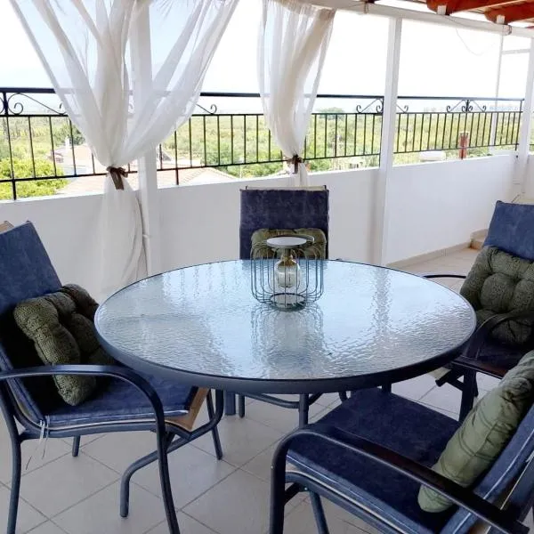 INFO στούντιο, hotel a Messini