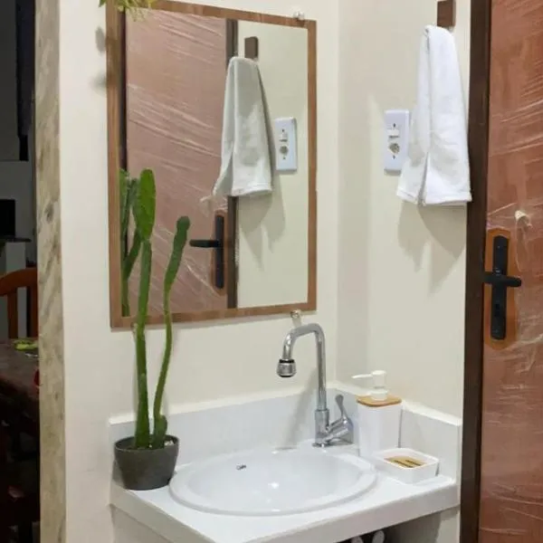 Casa-apartamento aconchegante com 3 quartos e 2 banheiros, hotel in Manaus