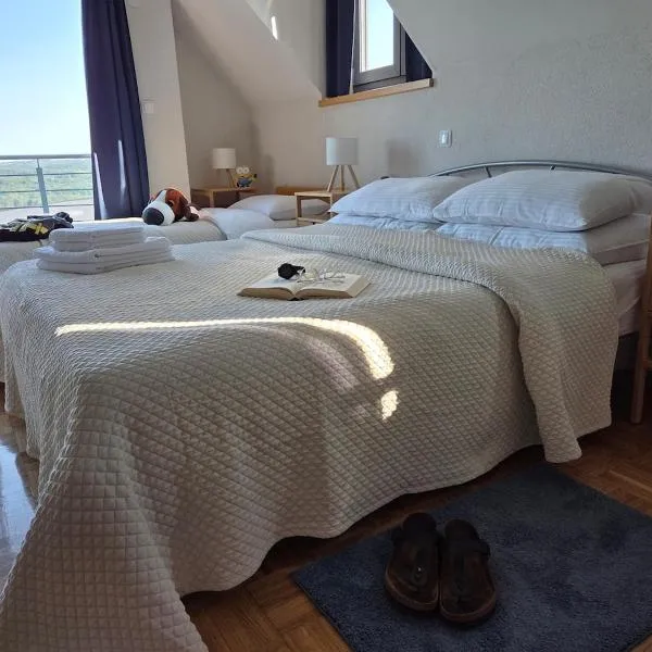 Kuća za odmor MIRTA, hotel v destinaci Grkavešćak