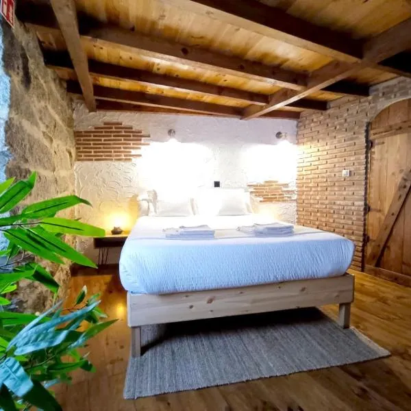 La Casita de Piedra, hotel in Navaluenga