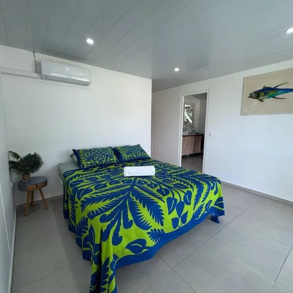 Blue House Lodge, hotelli Faa'assa