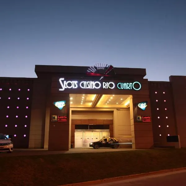 Howard Johnson Rio Cuarto Hotel y Casino, hôtel à Río Cuarto