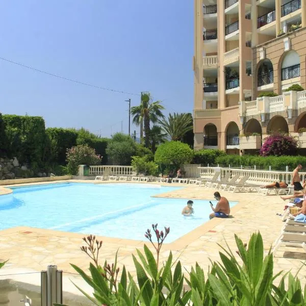 T2 Mer et Piscine Cannes 4 pers โรงแรมในคานส์