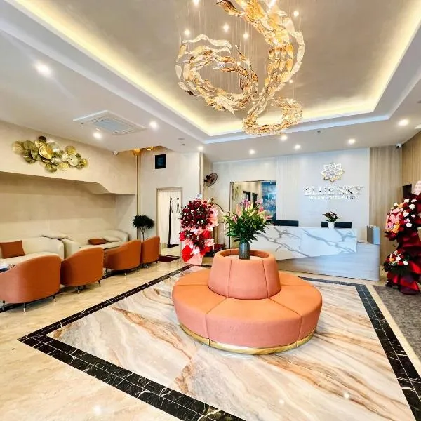 BLUE SKY NOI BAI HOTEL And POOL, hotel in Noi Bai