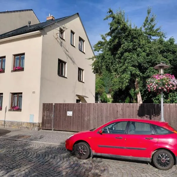 Apartmán na Trávnicích、トゥルノフのホテル