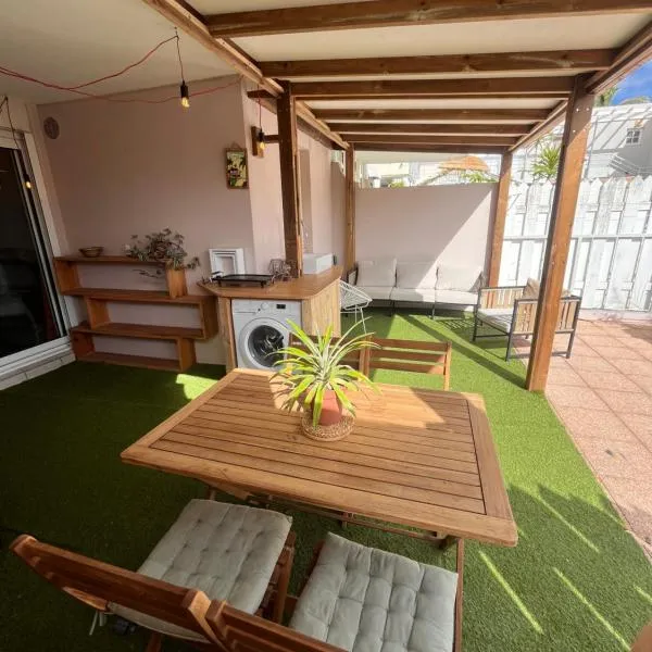 Location front de mer St leu, Hotel in Saint-Leu