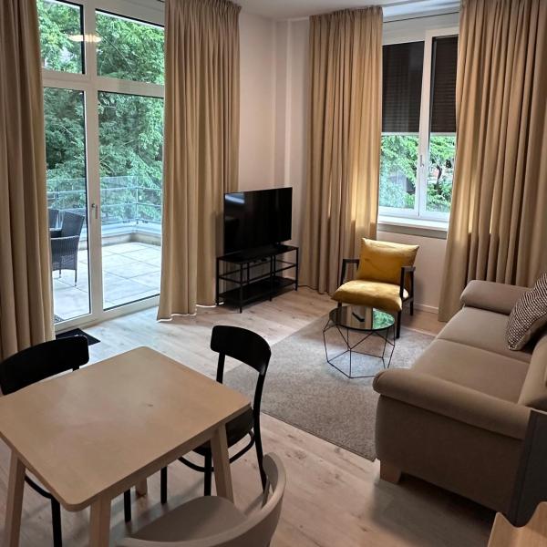 Bratislava Bezrucova Residence - 2 bedrooms, terrace and free garage parking, Bratysława