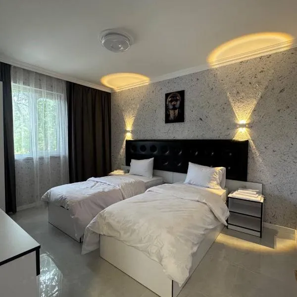 Oriva Guba Hotel Resort، فندق في قوبا