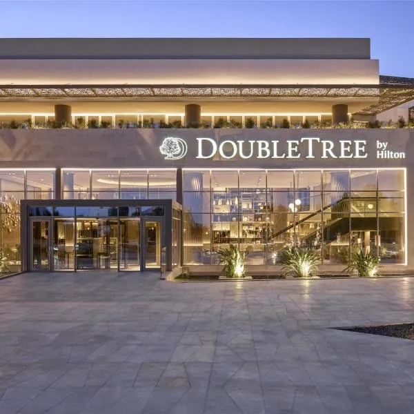 Doubletree By Hilton Mangroovy El Gouna Resort，位于赫尔格达的酒店
