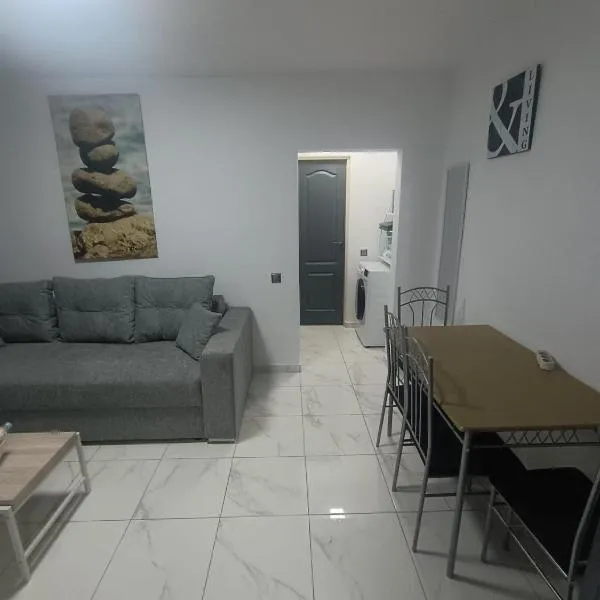 Apartament NOVA - Self check in, ξενοδοχείο σε Ζαλάου