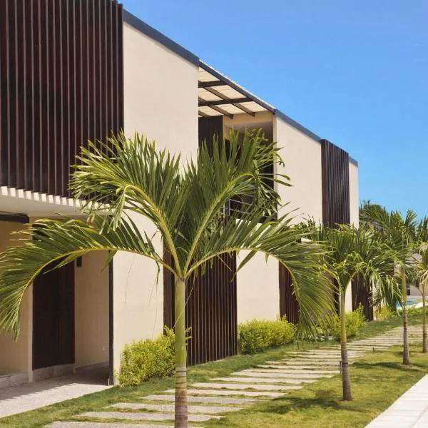 Astra Beach Club & Resort, hotel in Marcelino