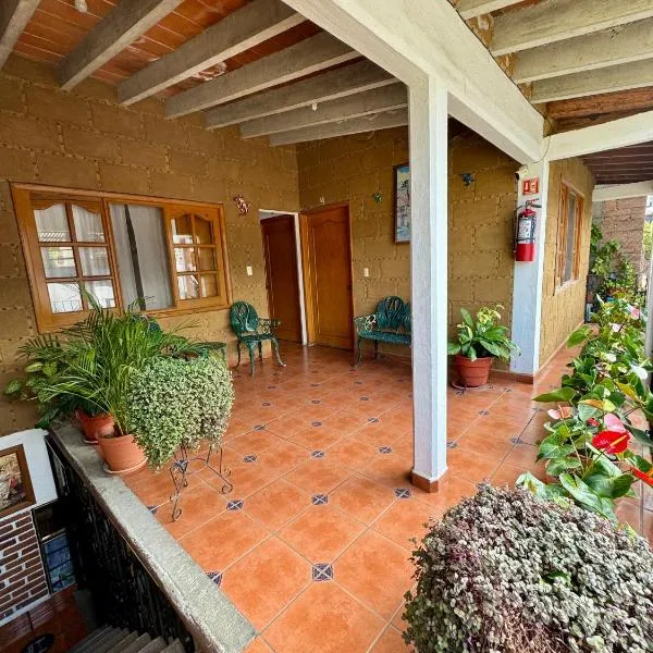 Hospedaje Teponaztle, hotel in Tepoztlán