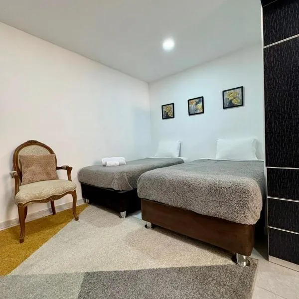 Apartamento Independiente 2 camas individuales, hotel en Lima