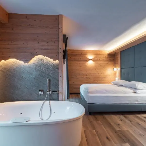 Dolomiti Luxury Mountain View SKI-IN SKI-OUT, hotell sihtkohas Canazei