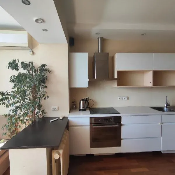 1/10 вулиця Радунська, hotel v Kyjeve