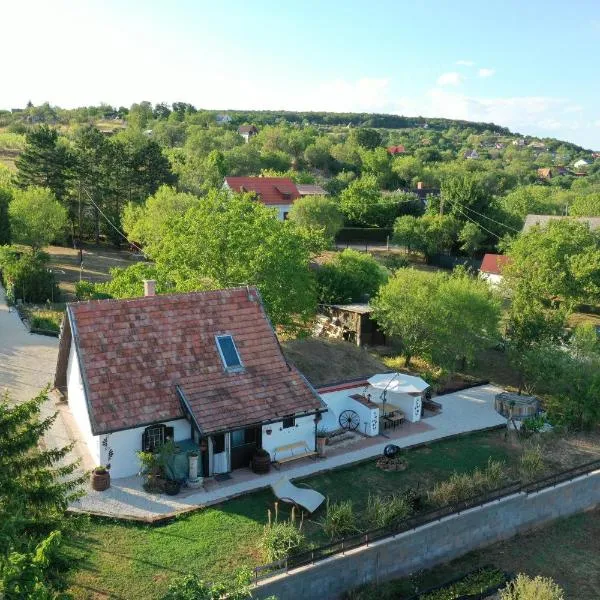 Házikó Balatonalmádi, ξενοδοχείο σε Balatonalmádi