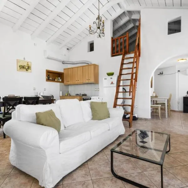 KAS RESIDENCE renovated 2022, hotel in Spetses