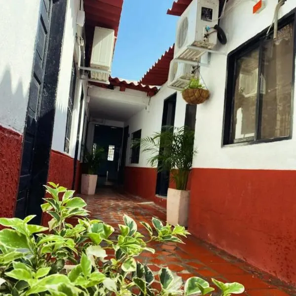 Hostal Y Hospedaje Familiar Amanecer del Valle 2,位于巴耶杜帕尔的酒店