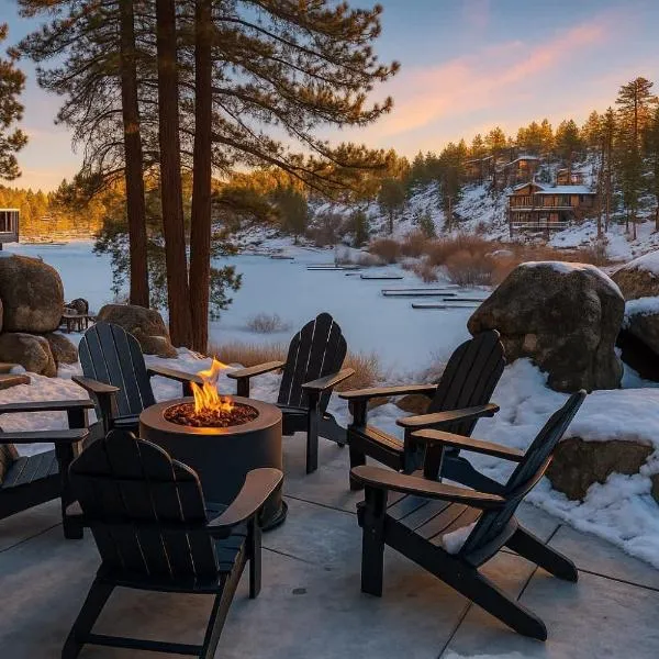 Luxe Lakefront with Hot Tub, Fire Pit, Game Room, Boat Dock, ξενοδοχείο σε Big Bear Lake