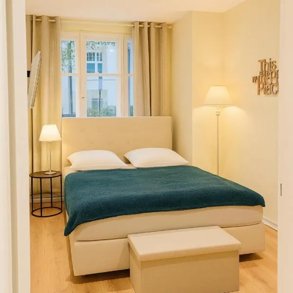 glorious cloud apartment, hotel en Berlín