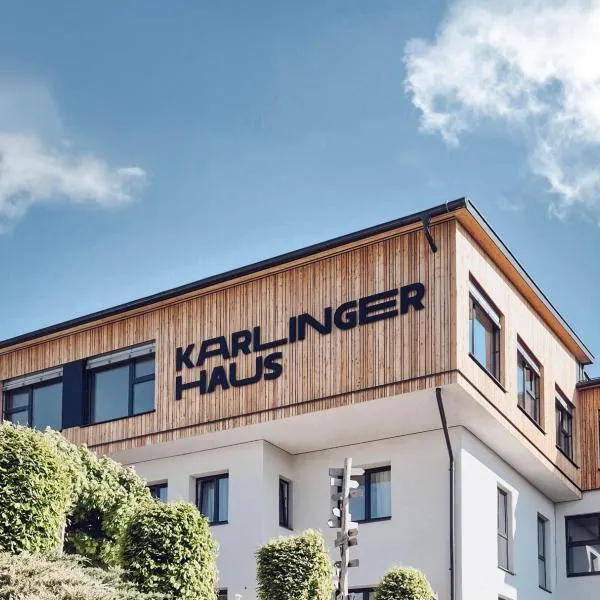 Karlingerhaus Hotel Hostel Home, hotel v destinaci Königswiesen