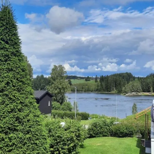 Leilighet i egen bolig nær togstasjonen, 30 min til Oslo og Gardermoen flyplass, ξενοδοχείο σε Sørumsand