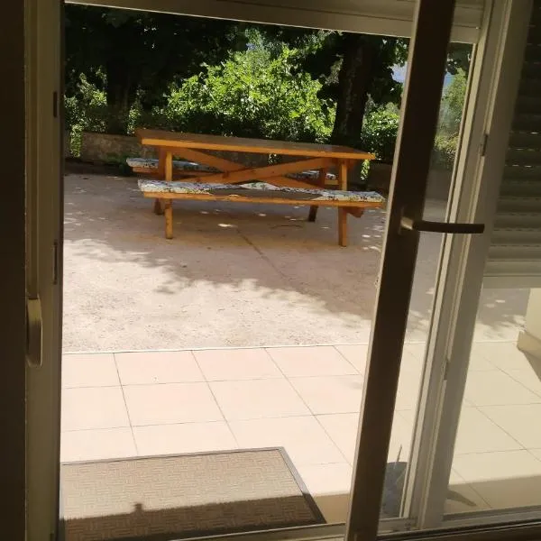 Three lindens, Hotel in Herceg Novi