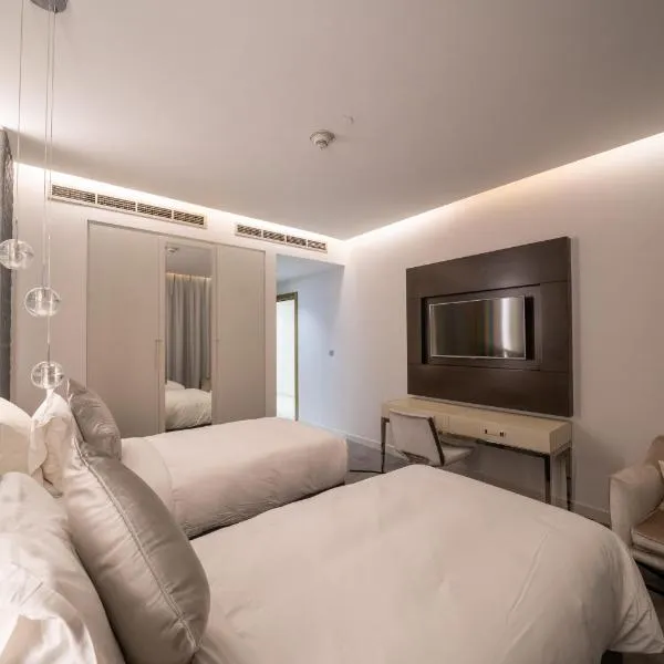 DAMAC Royal Two Bedroom Apartment Al Olaya, hotel in Riyadh