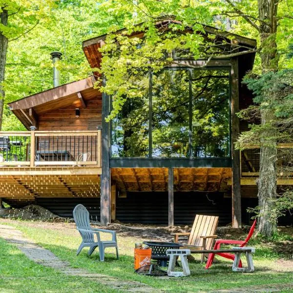 Lake Muskoka 3-bdrm Cottage - Pier 100 #70, hotel in Port Carling