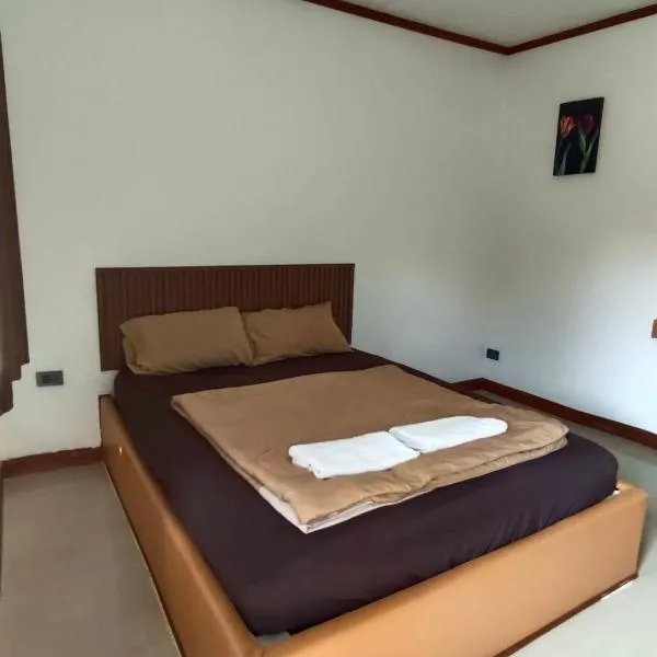 เอส ที โฮมสเตย์ นครนายก, hotel u gradu Ban Hin Dat