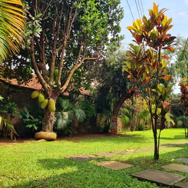 Tgs Homestay Nest, hotel a Kampala