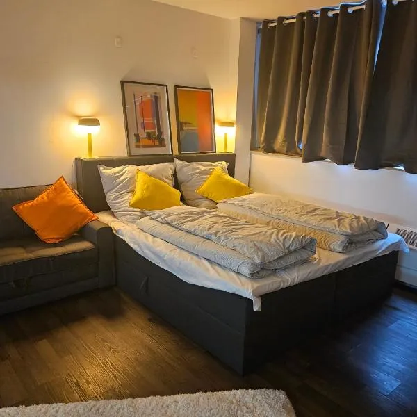 Ehrenfeld - Bright 32m2 Flat, hotel v Kolíně