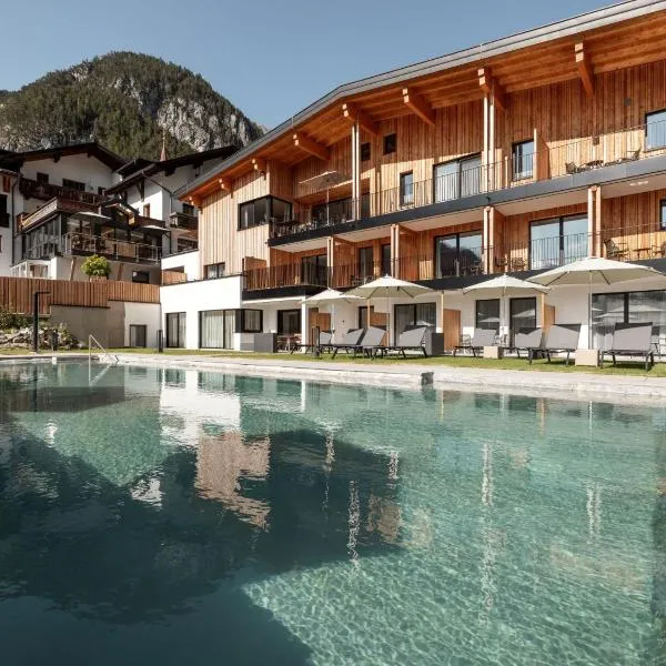 Hotel Traube, hotel in Pettneu am Arlberg