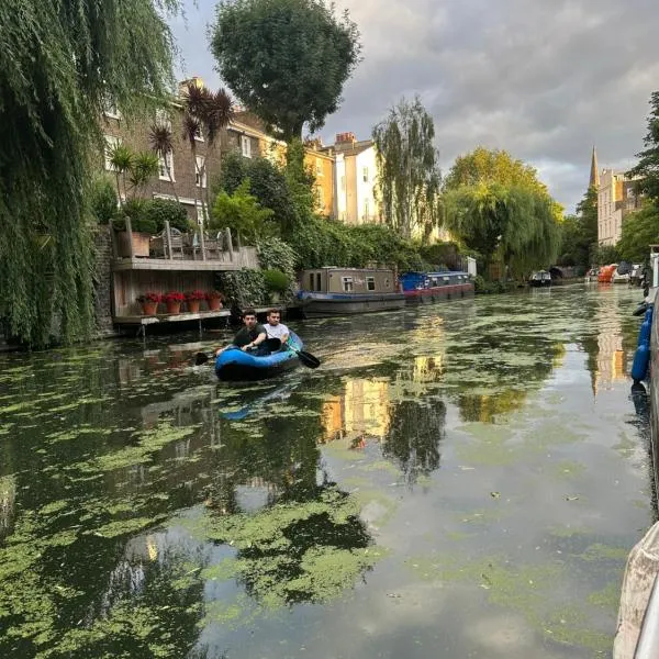 Canal Boat in London, hotel in London