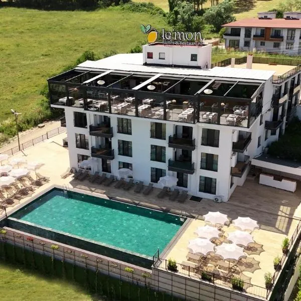 Lemon Suites & Restaurant, Hotel in Korucuk