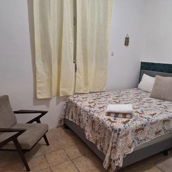 Humacao Guest House 3, hotel en Humacao
