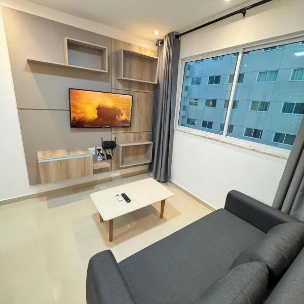 Ap próx ao shopping com garagem, piscina e ar, Hotel in Sobral