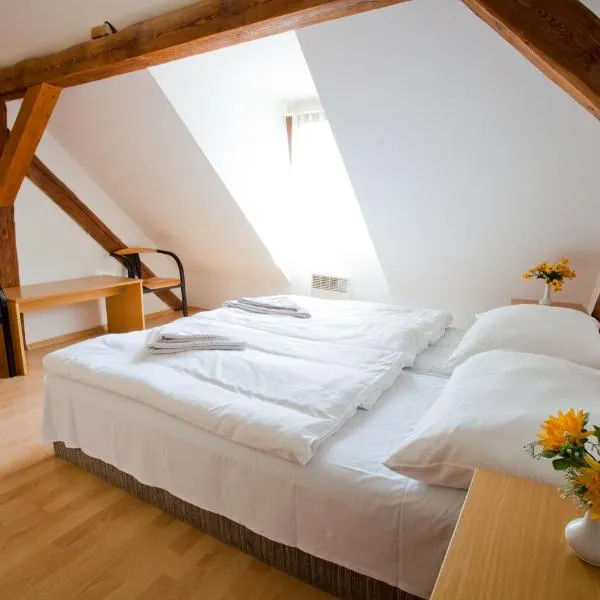 Motel Svatý Kryštof, hotel v Liběchově