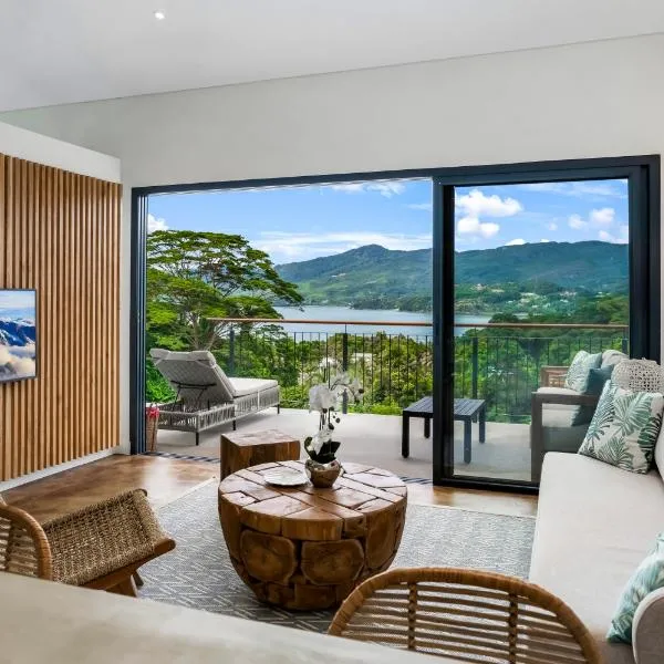 Red Palm Luxury Villas with Private Pools, hotel i Mahé