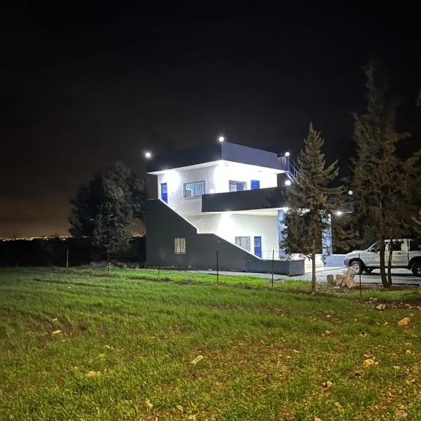 Umm Qays में, होटल Beit Philodemus 2