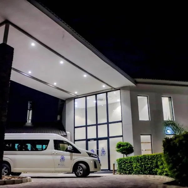 Two Rivers Hotel，位于卡萨内的酒店