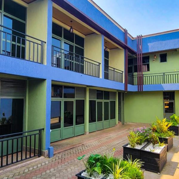 Pacific Land Guesthouse, Burega