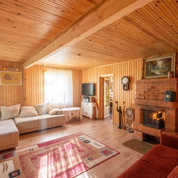 Juniper tree house, hotel v destinaci Alajõe