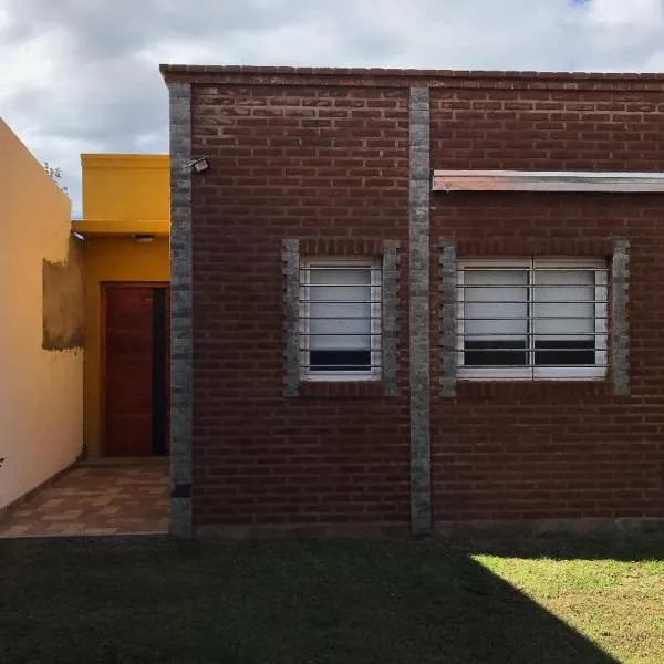 Catamarca 4855 Fondo Izquierda, hotel in La Lucila del Mar